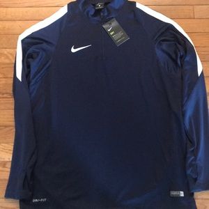 Nike Men’s Lightweight Pullover, Size L, NWT